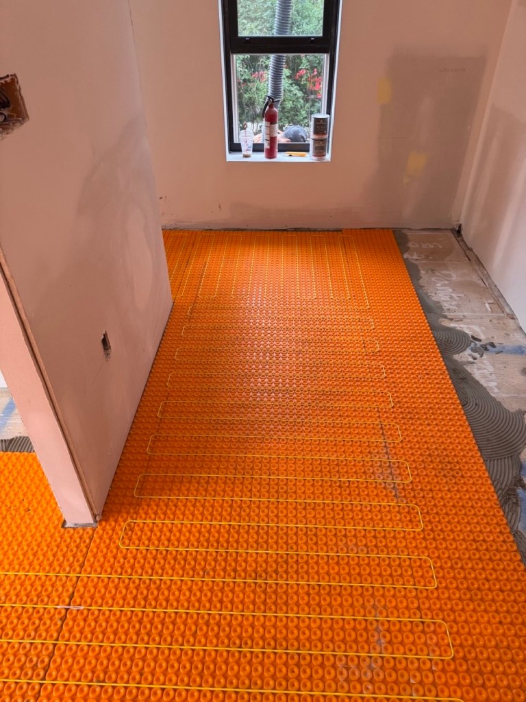 Indoor floor heating installation by HomeTech Secure